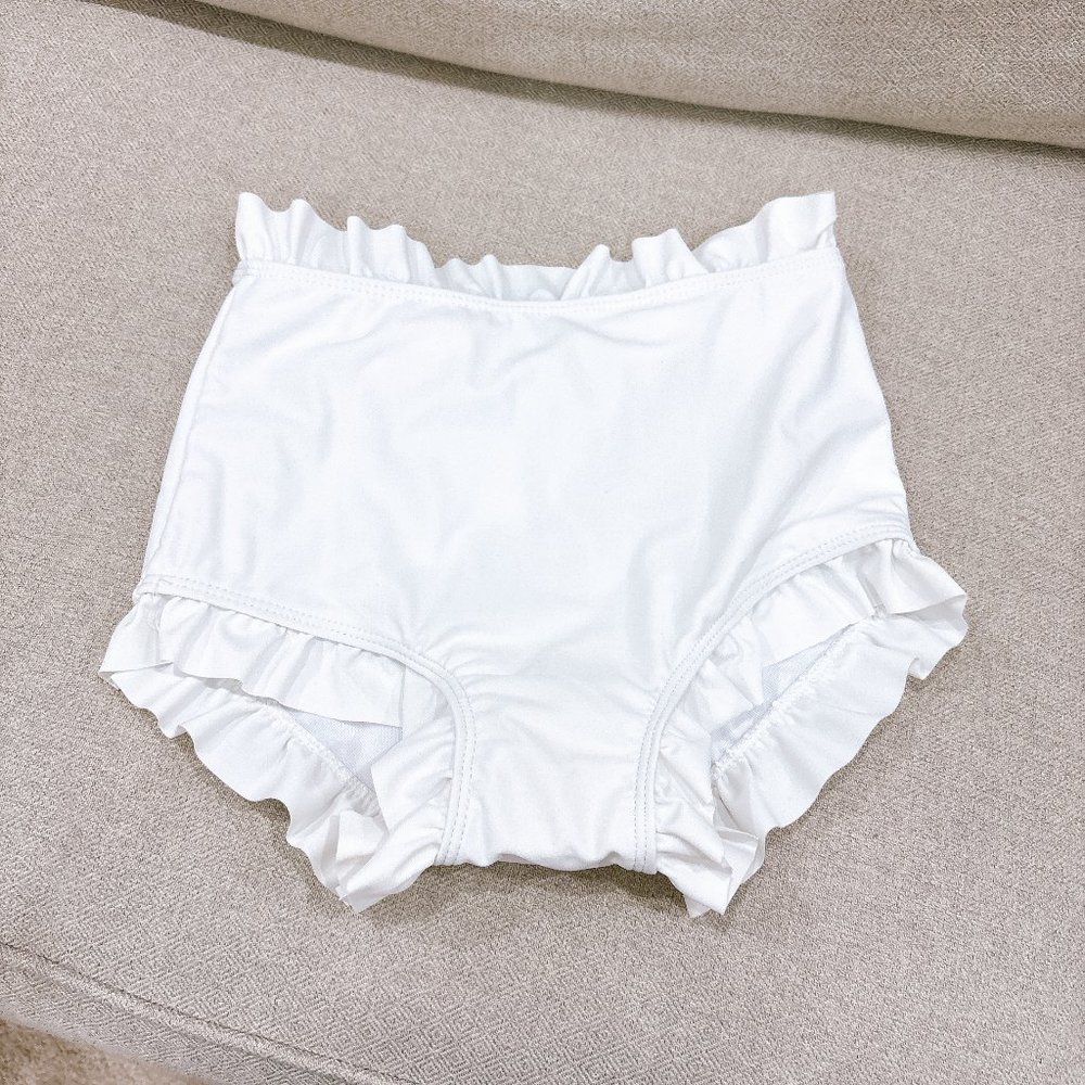 BRAND NEW WHITE BIKINI BOTTOM, FITS LIKE XS